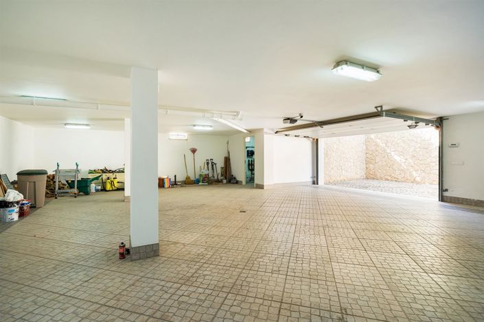 Image No.41-4 Bed House for sale