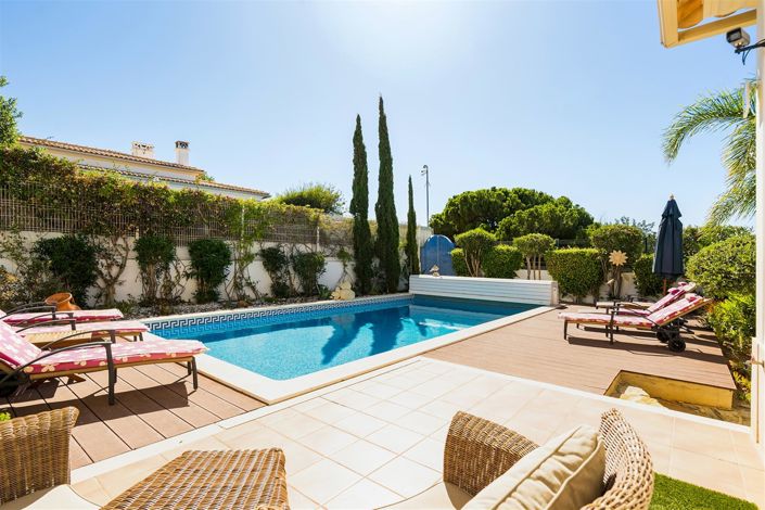 Image No.5-4 Bed House for sale