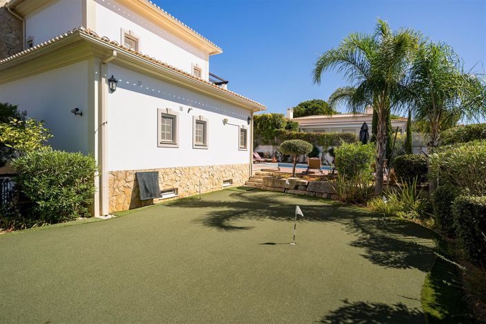 Image No.6-4 Bed House for sale