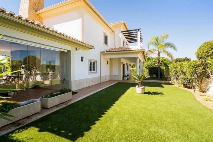 Image No.8-4 Bed House for sale