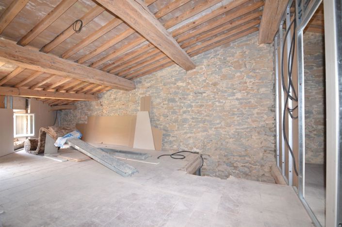 Image No.17-3 Bed House for sale