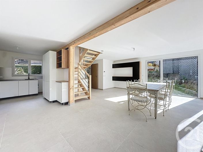 Image No.4-3 Bed House for sale