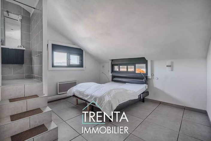 Image No.18-4 Bed House for sale