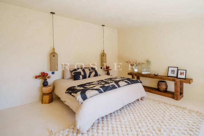 Image No.6-3 Bed House for sale