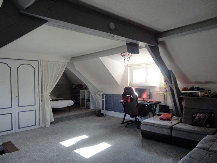 Image No.12-6 Bed House for sale