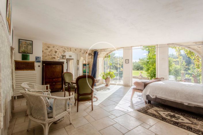 Image No.9-5 Bed House for sale