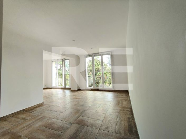 Image No.2-Appartement de 2 chambres à vendre à Nîmes