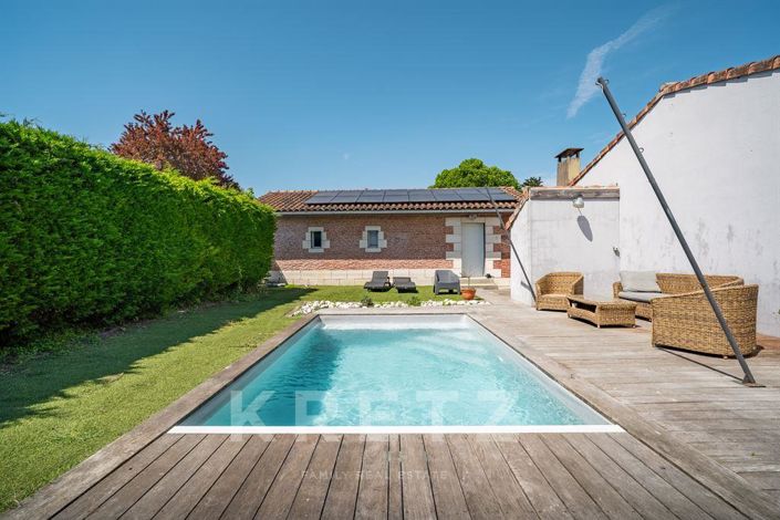 Image No.17-13 Bed House for sale