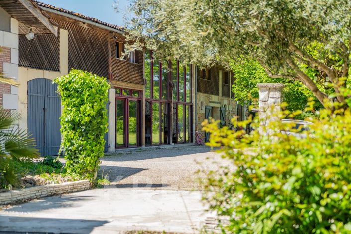 Image No.2-13 Bed House for sale