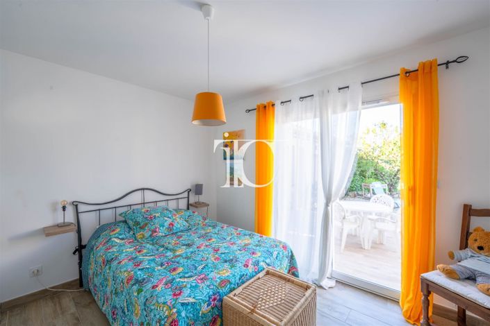 Image No.16-4 Bed House for sale