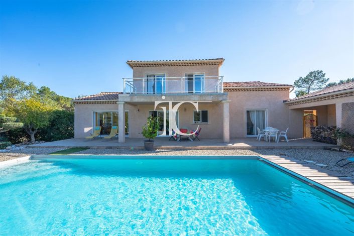 Image No.2-4 Bed House for sale