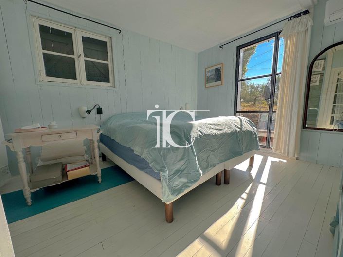 Image No.11-2 Bed House for sale