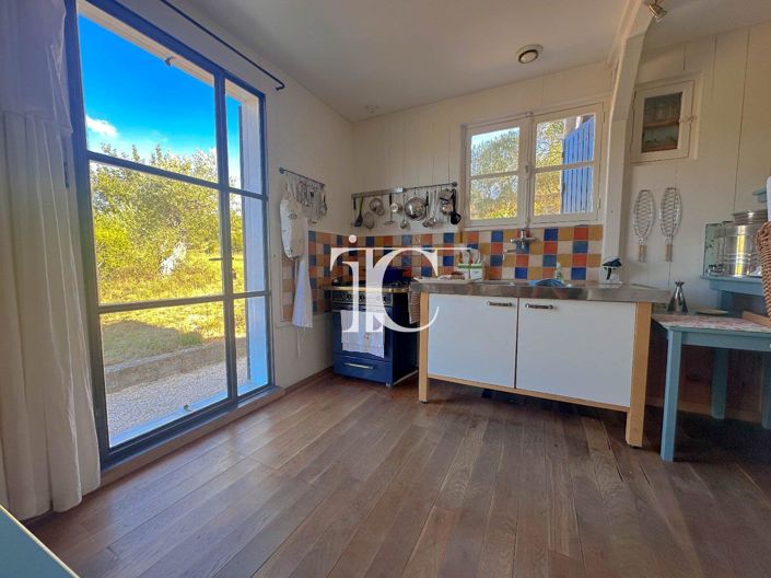 Image No.9-2 Bed House for sale