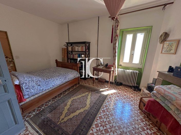 Image No.12-4 Bed House for sale