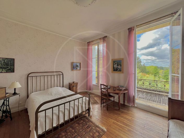 Image No.11-4 Bed House for sale