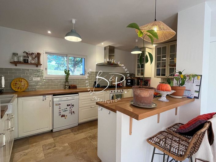 Image No.13-3 Bed House for sale