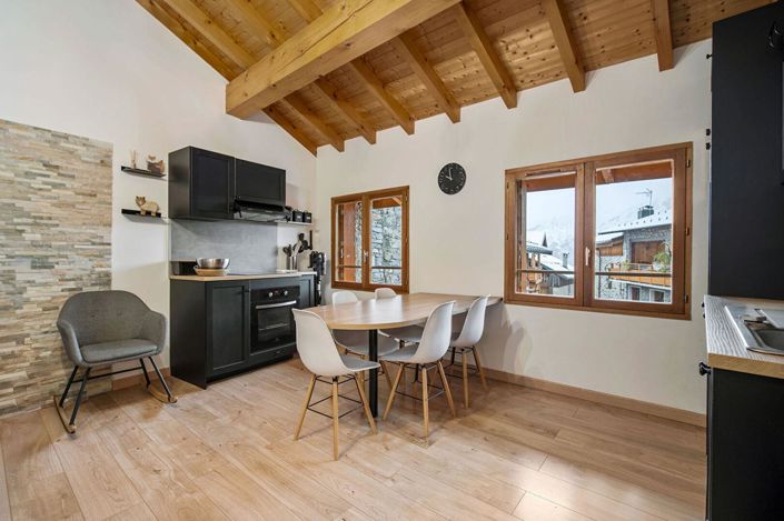 Image No.2-Maison de 2 chambres à vendre à Rhône-Alpes