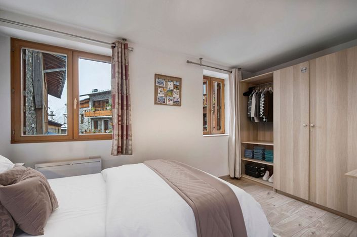 Image No.7-2 Bed House for sale