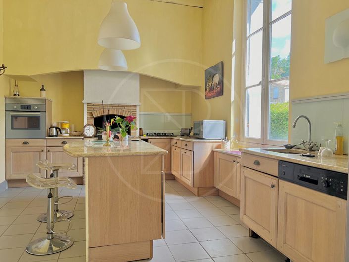 Image No.8-4 Bed House for sale