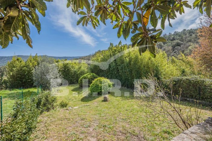 Image No.2-5 Bed House for sale