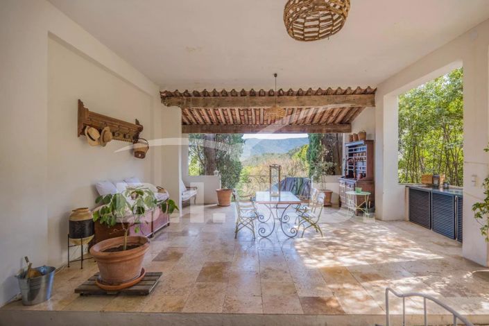 Image No.4-5 Bed House for sale