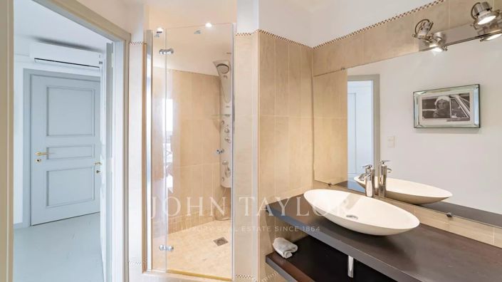 Image No.14-3 Bed House for sale