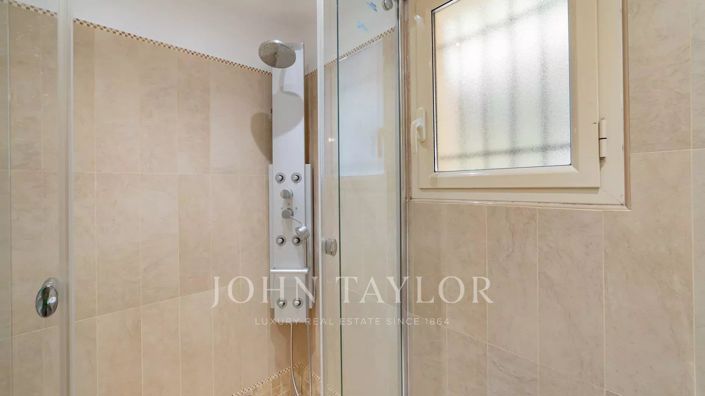 Image No.17-3 Bed House for sale