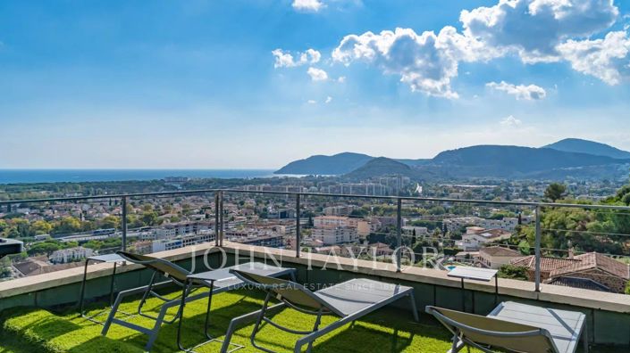 Image No.18-3 Bed House for sale