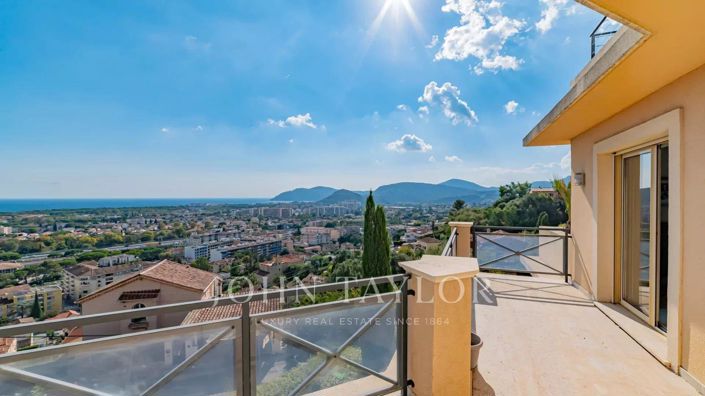 Image No.5-3 Bed House for sale