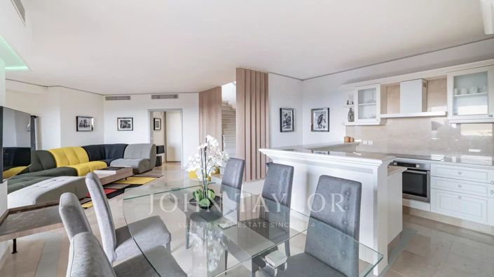 Image No.7-3 Bed House for sale