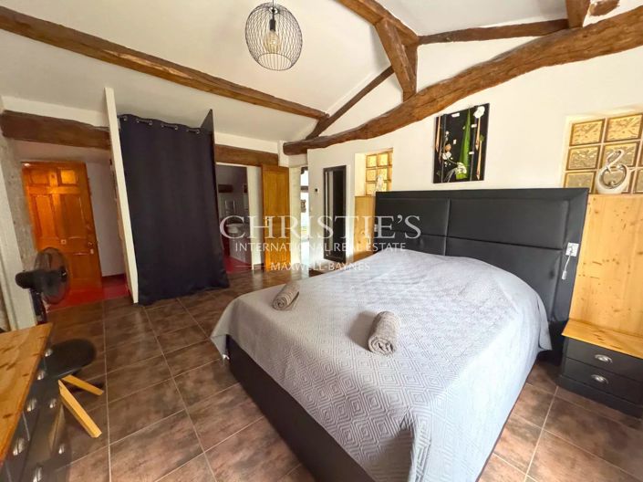 Image No.22-21 Bed House for sale