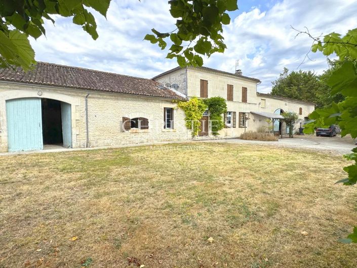 Image No.30-21 Bed House for sale