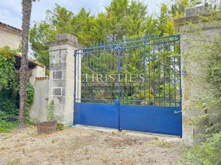 Image No.31-21 Bed House for sale