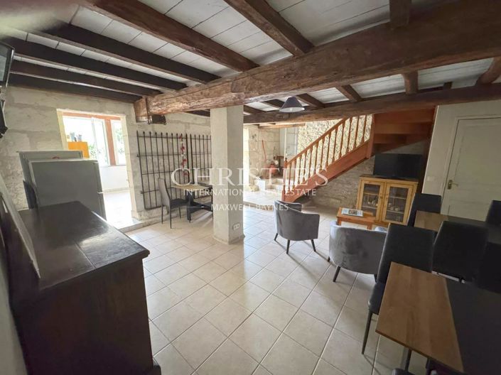 Image No.8-21 Bed House for sale