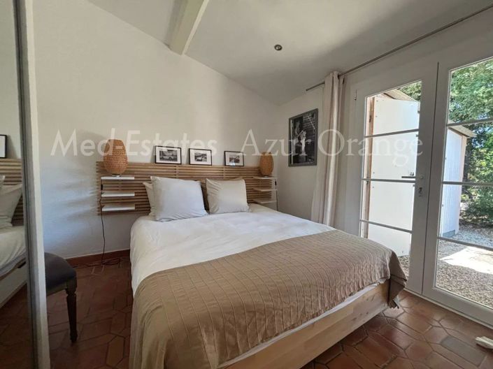 Image No.13-2 Bed House for sale