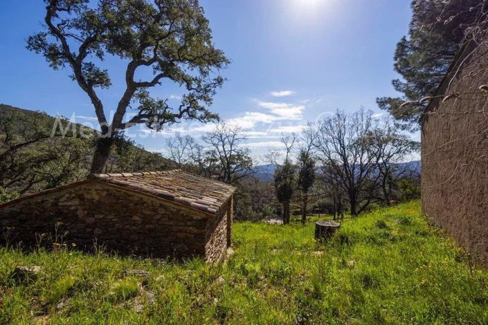 Image No.17-4 Bed House for sale