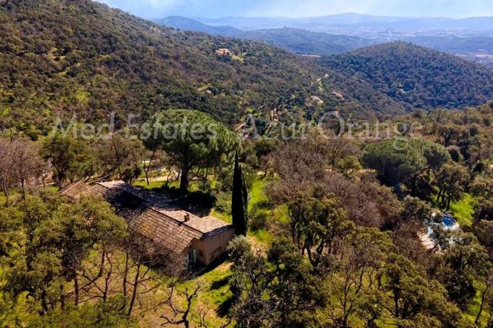 Image No.3-4 Bed House for sale