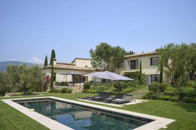 Maison de 5 chambres à vendre à Grasse