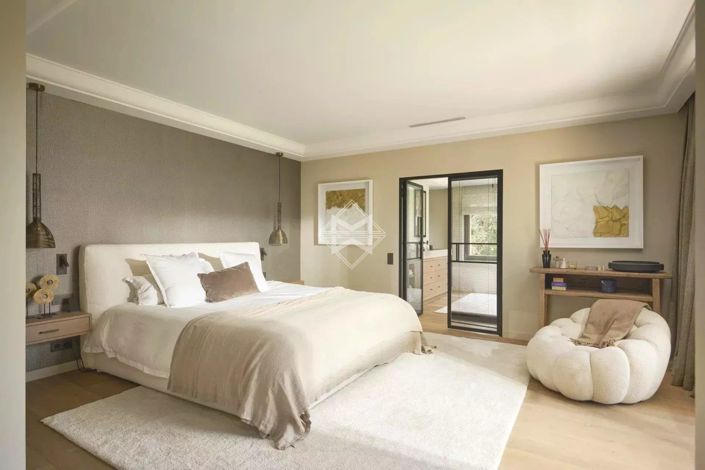 Image No.11-5 Bed House for sale