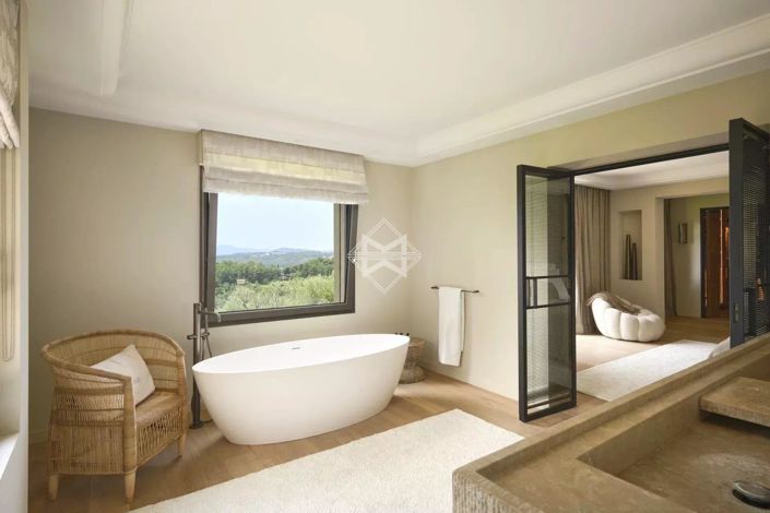 Image No.12-Maison de 5 chambres à vendre à Grasse