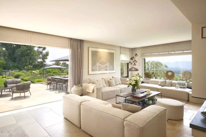 Image No.7-5 Bed House for sale