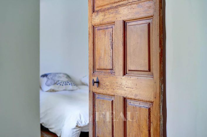 Image No.10-5 Bed House for sale