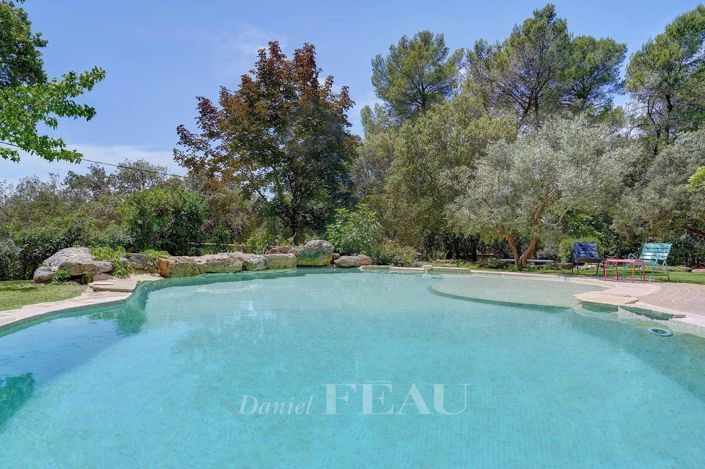 Image No.5-5 Bed House for sale