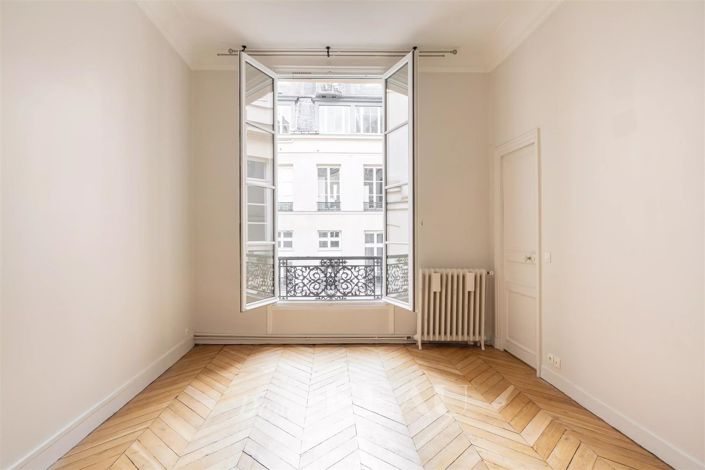 Image No.17-4 Bed Apartment for sale