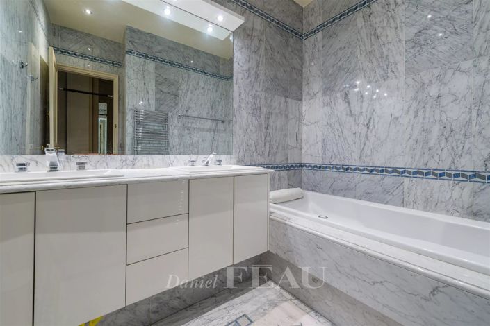 Image No.10-Appartement de 4 chambres à vendre à Paris