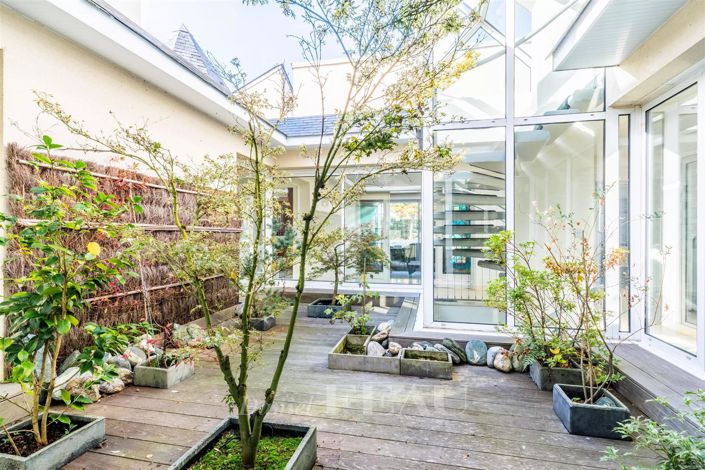 Image No.10-6 Bed House for sale