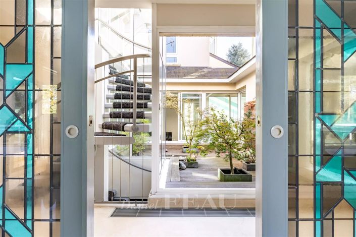 Image No.11-6 Bed House for sale