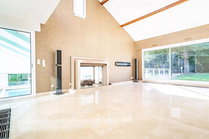 Image No.7-6 Bed House for sale