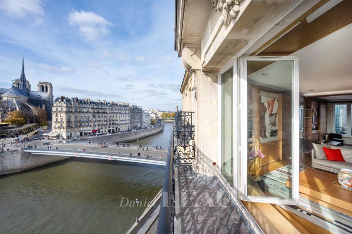 Image No.19-4 Bed Apartment for sale