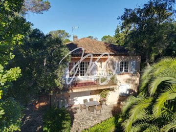 Maison de 4 chambres à vendre à Saint-Raphael